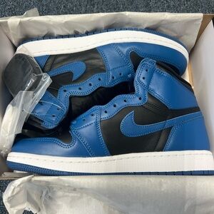 AIR JORDAN 1 - DARK MARINA BLUE
